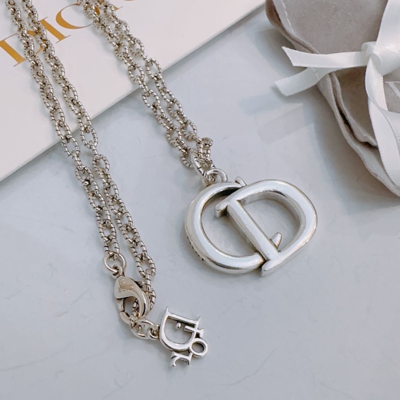 chr1st1an D10r necklaces